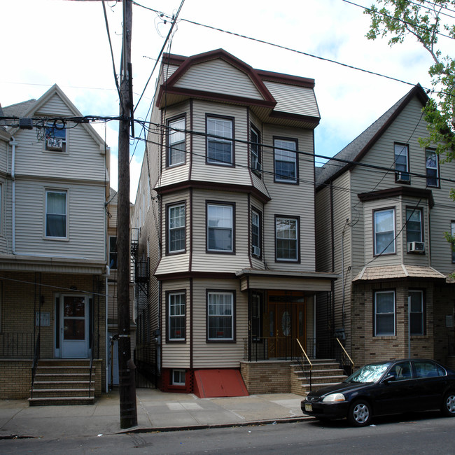 342 Lafayette St in Newark, NJ - Building Photo - Building Photo