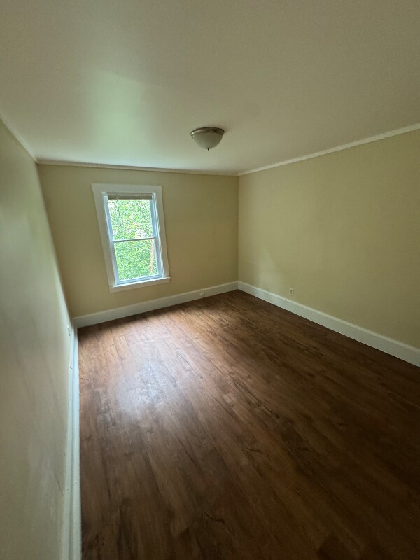 93 Cross St in Southbridge, MA - Building Photo - Building Photo