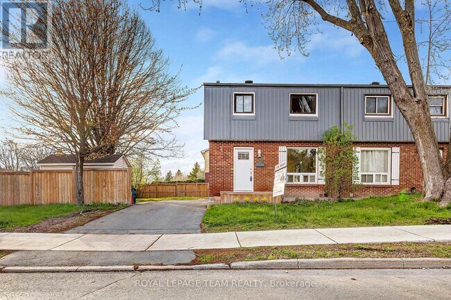 13 Morton Dr in Ottawa, ON - Building Photo - Building Photo