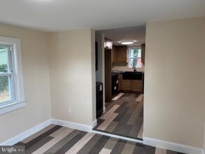 2185 E Wheat Rd in Vineland, NJ - Building Photo - Building Photo