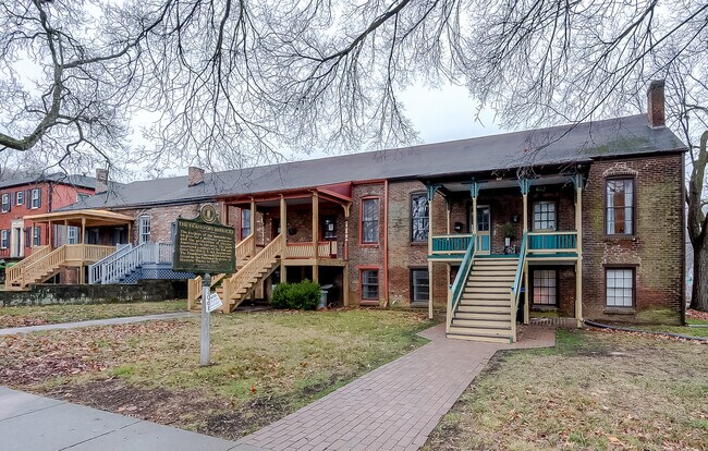 612 Shelby St in Frankfort, KY - Building Photo - Building Photo