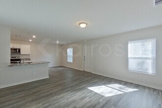 213 Big Oak in Livingston, TX - Building Photo - Building Photo