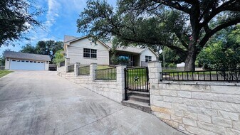 3330 Bob White Ln in Belton, TX - Building Photo