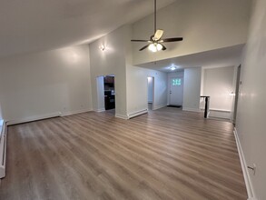 84 Oak Hill Rd, Unit 1 in Westtown, NY - Building Photo - Building Photo