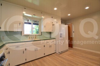 1930 E Solano Dr in Phoenix, AZ - Building Photo - Building Photo