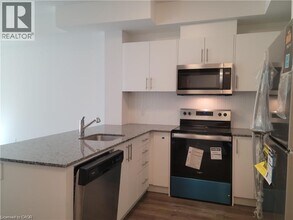 1201 Lackner Blvd in Kitchener, ON - Building Photo - Building Photo