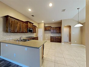 4613 Lance Leaf Dr in Fort Worth, TX - Building Photo - Building Photo