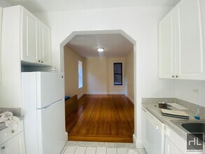 East 38th Street in New York, NY - Building Photo - Building Photo