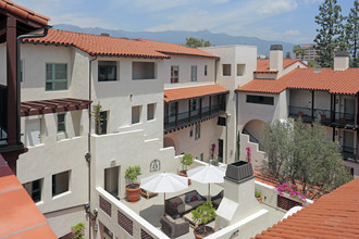 Andalucia in Pasadena, CA - Building Photo - Building Photo