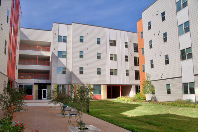 Parker Lane Apartments in Austin, TX - Building Photo - Building Photo