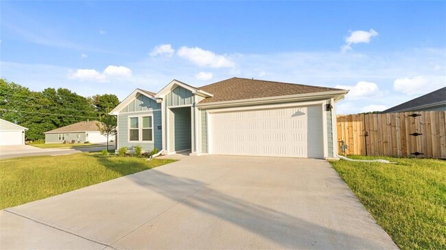 4331 W Glacier St in Fayetteville, AR - Building Photo - Building Photo