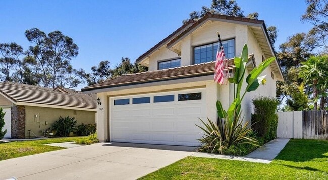 7947 Calle Madrid in Carlsbad, CA - Foto de edificio - Building Photo