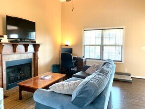 992 Dwight Eisenhower Way in Clarksville, TN - Building Photo - Building Photo
