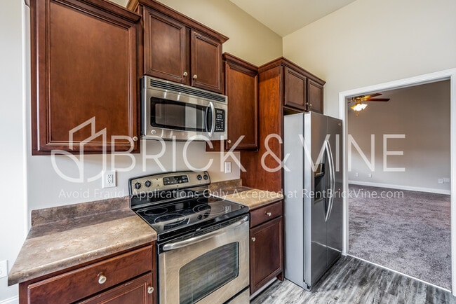 property at 985 Clover Ave