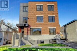 199 Columbus Ave in Ottawa, ON - Building Photo