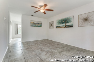 816 Hickory Hill Dr in San Antonio, TX - Foto de edificio - Building Photo