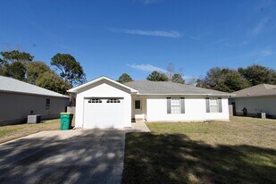 3151 Forrest Ave in Crestview, FL - Building Photo