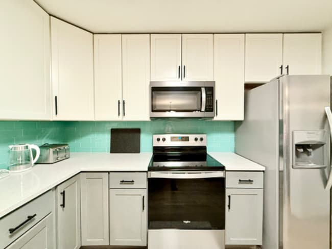 9989 Dodge Dr, Unit 212 in Northglenn, CO - Foto de edificio - Building Photo