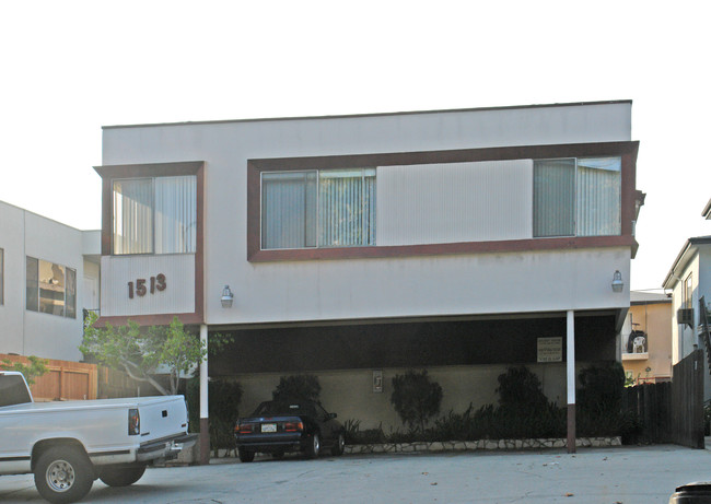 1513 S Sherbourne Dr in Los Angeles, CA - Building Photo - Building Photo