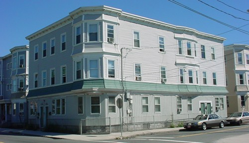 102-114 Water St in Lawrence, MA - Building Photo