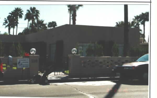 526 S Camino Real in Palm Springs, CA - Building Photo - Building Photo