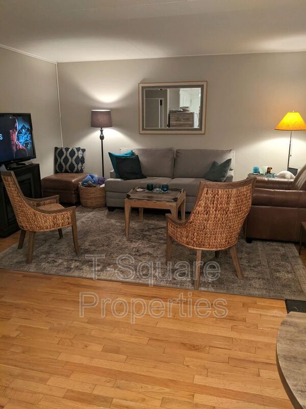 223 Dayton St in Edmonds, WA - Building Photo - Building Photo