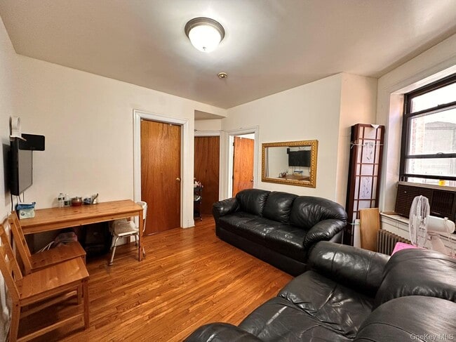 property at 522 W 151st St