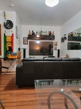 165 Winfield Ave, Unit 128 sqft Bedroom in Jersey City, NJ - Building Photo - Building Photo