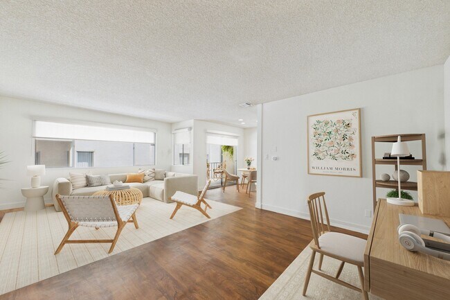 Willis Park West in Sherman Oaks, CA - Foto de edificio - Building Photo