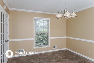 5902 Stone Bluff Rd in Louisville, KY - Building Photo - Building Photo