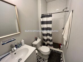 128 Bremen St in Boston, MA - Building Photo - Building Photo