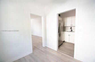 3306 S Le Jeune Rd in Miami, FL - Building Photo - Building Photo