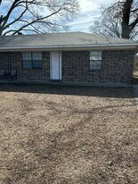 92 N Josephine in Dover, AR - Building Photo