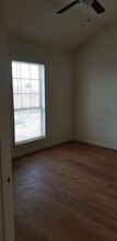 1311 W Pointe Pl in Lockhart, TX - Building Photo - Building Photo
