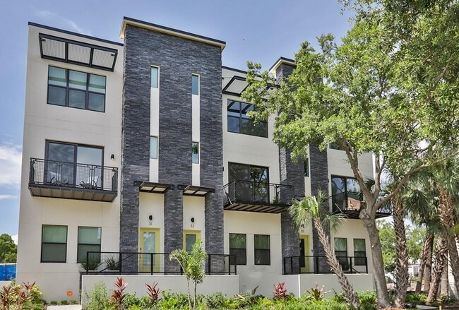 property at 4810 W McElroy Ave