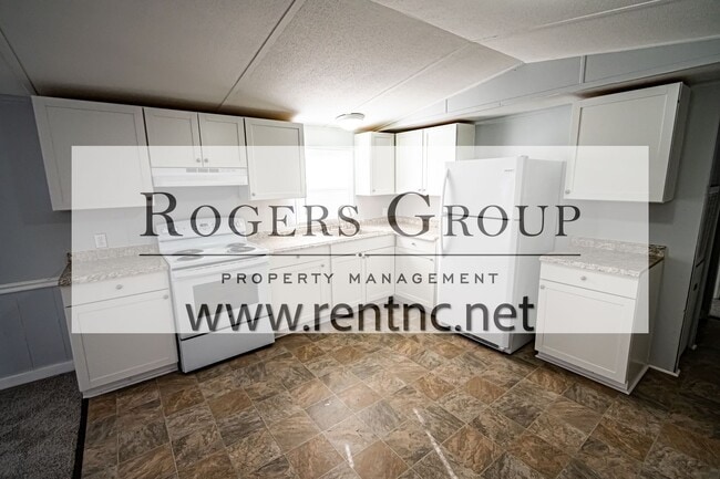 15 Freedom Ln in Henderson, NC - Building Photo - Building Photo