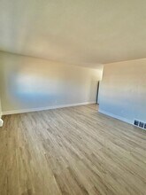 5660-5670 W 52nd Ave in Denver, CO - Building Photo - Building Photo