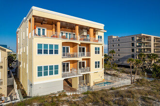 13700 Gulf Blvd in Madeira Beach, FL - Building Photo - Building Photo