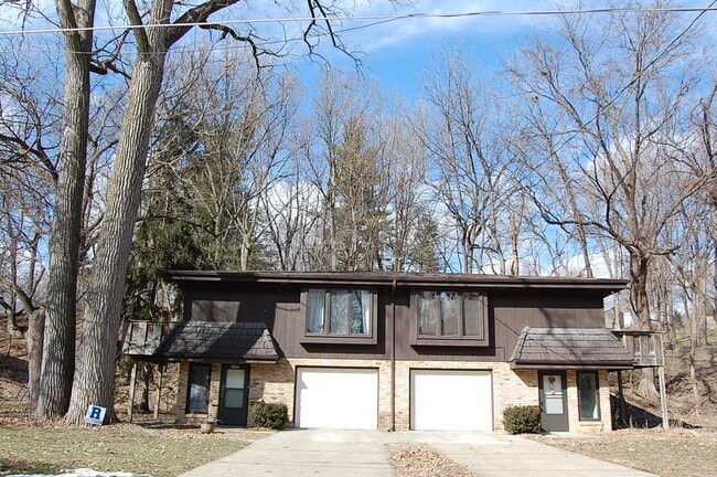 property at 3805 Maquoketa Dr