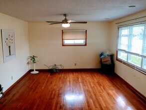 210 Ohio St in Sunbury, OH - Building Photo - Building Photo