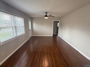 3218 Fairacres Rd SW in Huntsville, AL - Building Photo - Building Photo