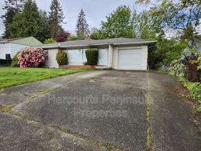 2409 Veldee Ave in Bremerton, WA - Building Photo - Building Photo
