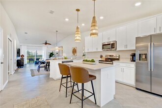 17440 Opal Sand Dr in Venice, FL - Building Photo - Building Photo