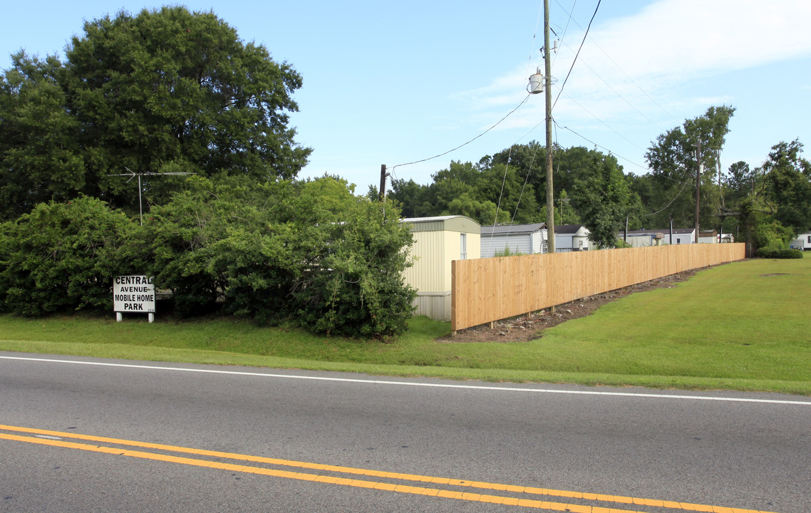 Central Ave Mobile Home Park in Summerville, SC - Building Photo