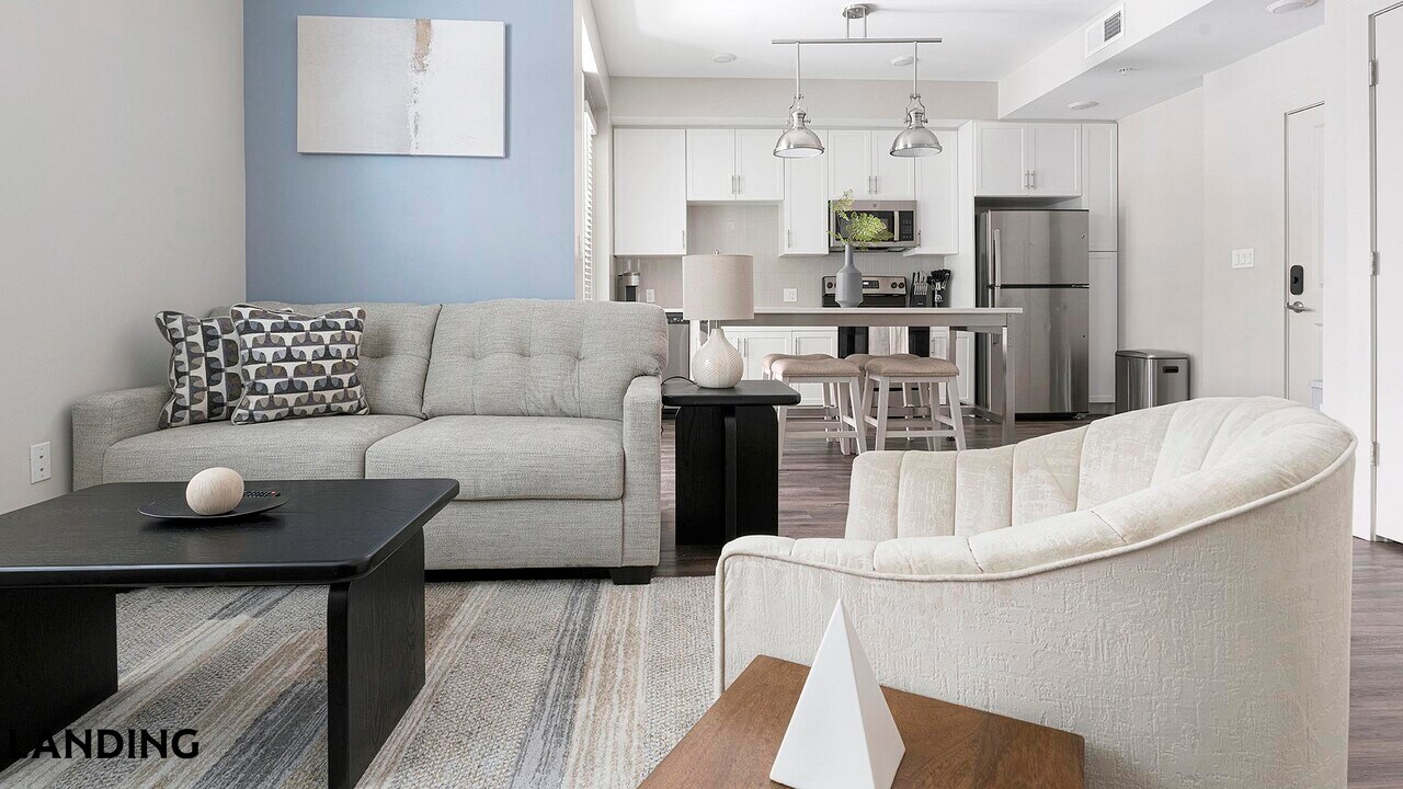 2220 W First St, Unit 167 in Ft. Myers, FL - Building Photo