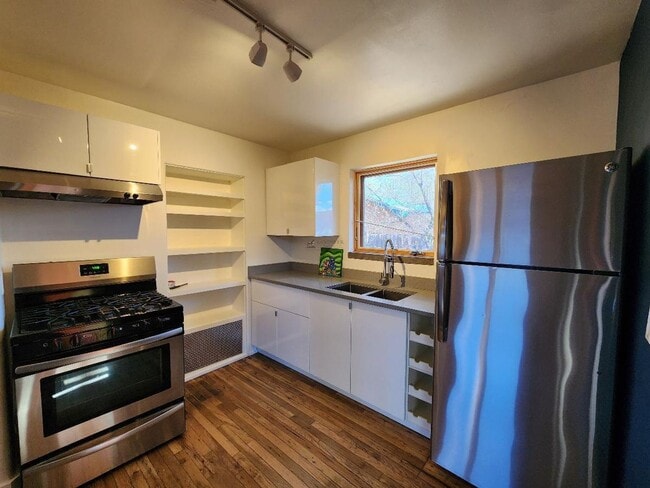 235 Irvine St in Santa Fe, NM - Building Photo - Building Photo