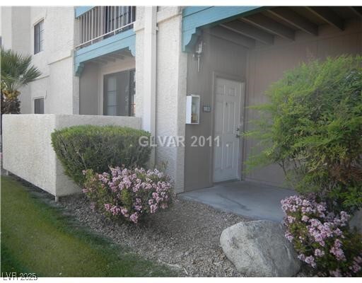 property at 5138 S Jones Blvd