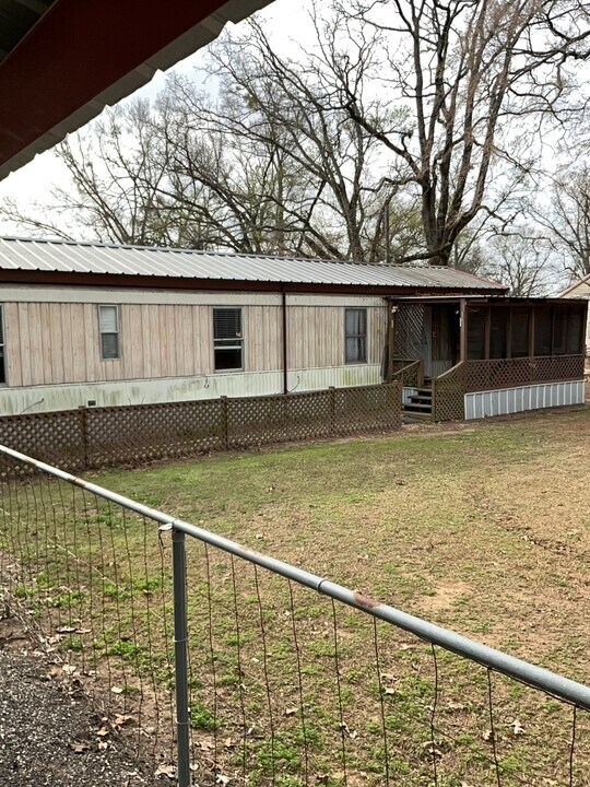 1053 Vz County Rd 1927 in Edgewood, TX - Building Photo