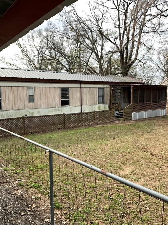 property at 1053 Vz County Rd 1927