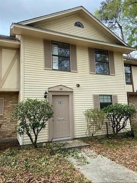 property at 521 N Buchanan St